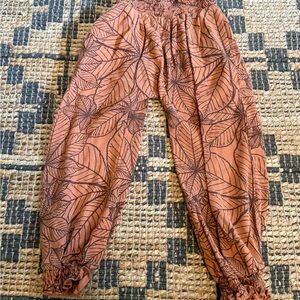 Kate Quinn organic Leaf Print Elastic Waist Orange Pants Girls Size 6